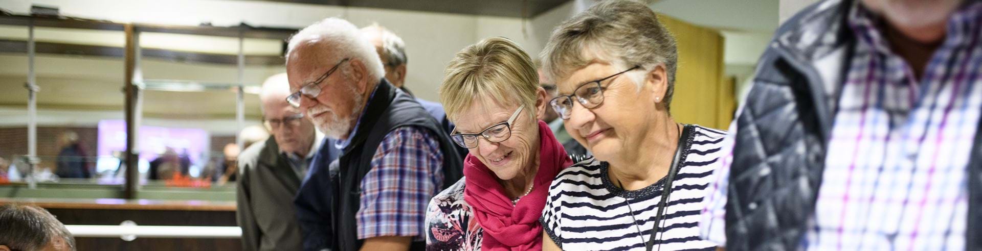 Medlemmerne dukker altid talstærkt op til kredsgeneralforsamlingerne, og der er trængsel ved indtjekningen, som her på Fyn.
